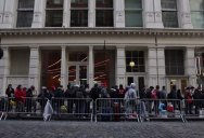 24 Hours with iPhone 6 Line Sitters in New York