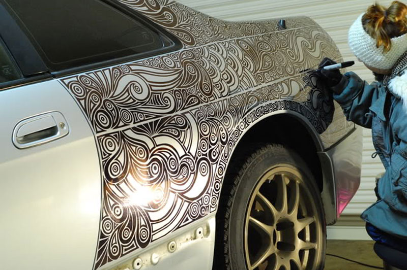 Artist Uses Sharpie to Give Nissan Skyline GTR One of a Kind Paint Job (17)