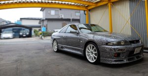 artist uses sharpie to give nissan skyline gtr one of a kind paint job 9 Artist Uses Sharpie to Give Nissan Skyline GTR One of a Kind Paint Job (9)