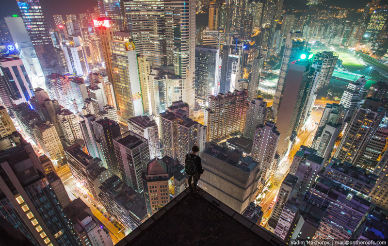 Picture of the Day: Hong Kong Rooftopping at Night