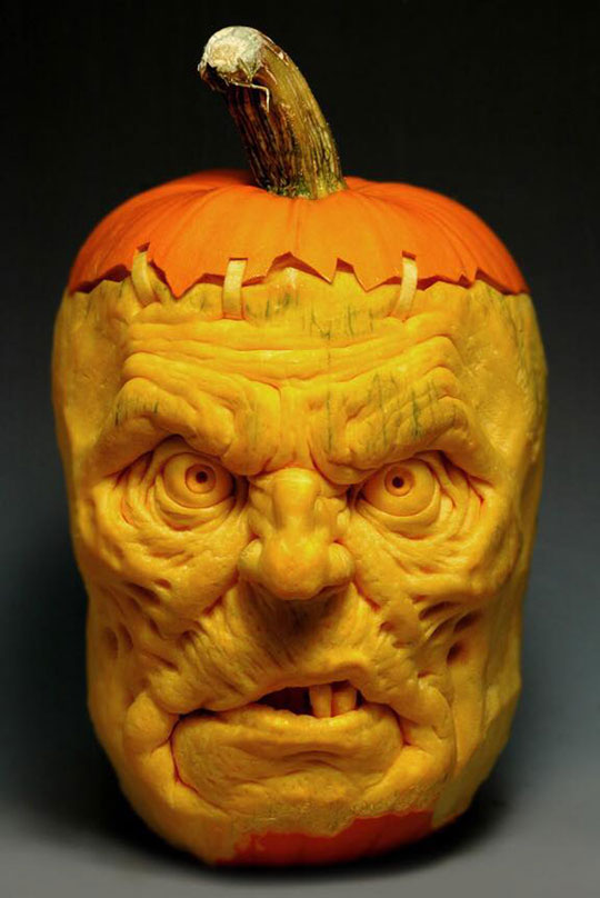 pumpkin carving by ray villafane studios (1)