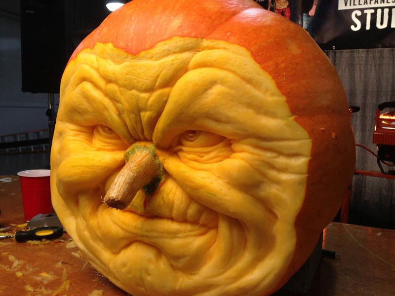 pumpkin carving by ray villafane studios (8)