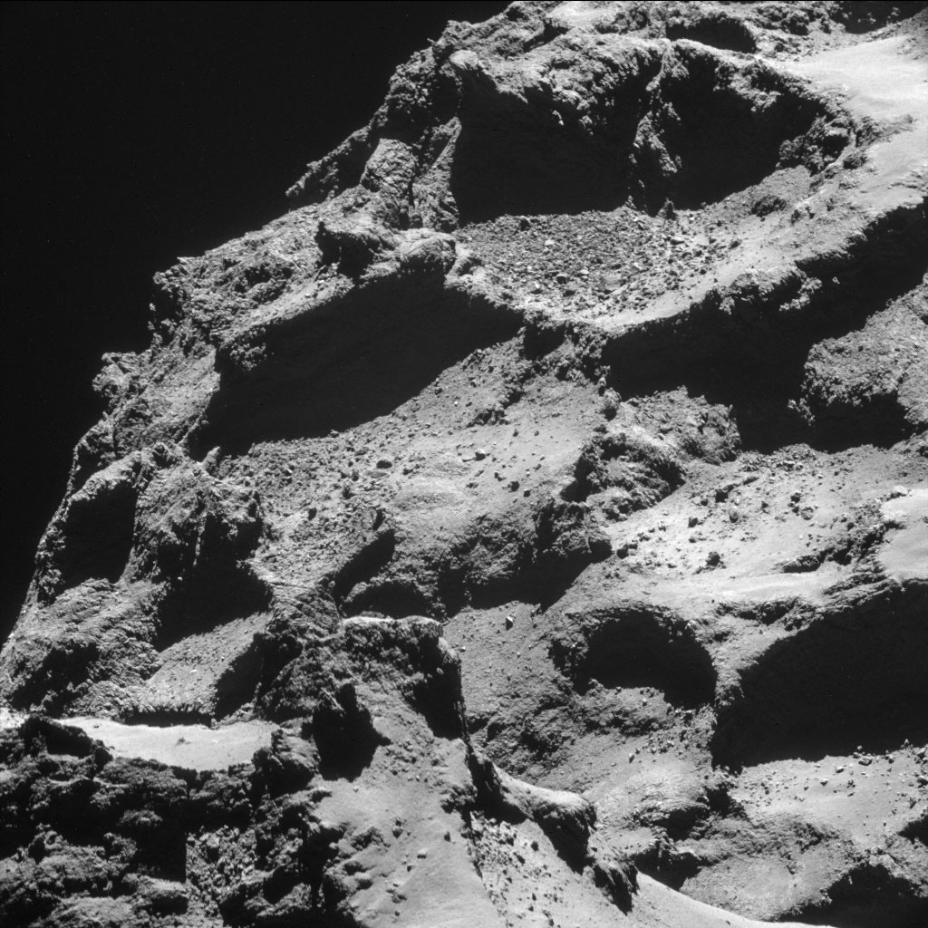 HQ Photos by Rosetta and Philae (4)