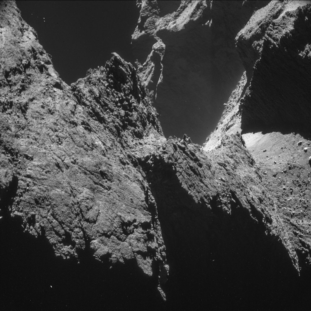 HQ Photos by Rosetta and Philae (7)