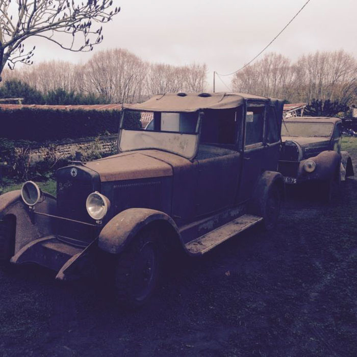 60 Rare Cars Worth Millions Found in French Countryside, Untouched for 50 Years (5)