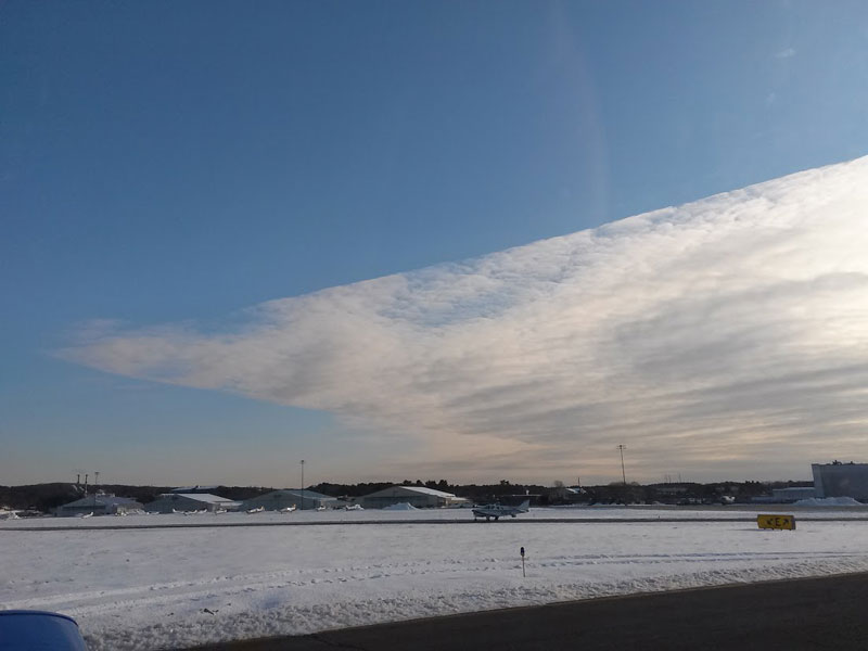Picture of the Day: Bizarre Cloud with Razor Sharp Edges