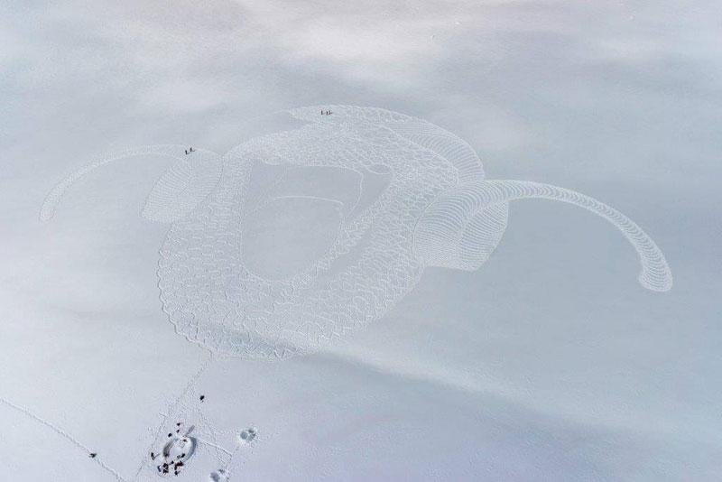 snowshoe art by simon beck (10)