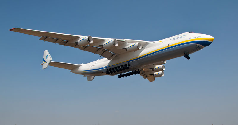 The Largest Airplane Ever Built Antonov An-225 Mriya (11) » TwistedSifter