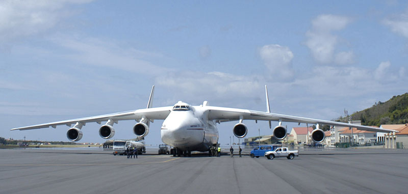 the-largest-airplane-ever-built-twistedsifter