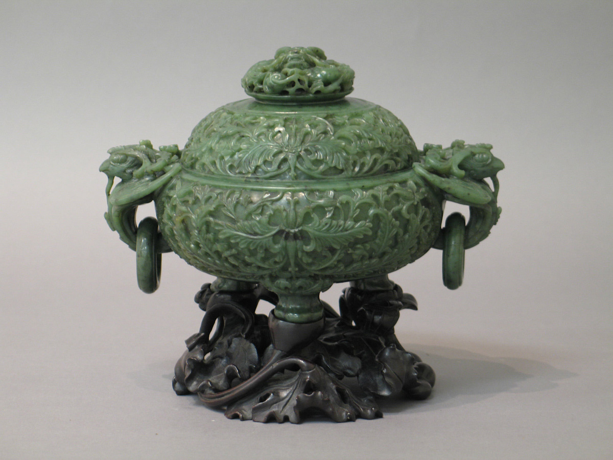 artworks carved from jade at the met (5)
