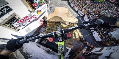 Amazing POV Shows Rider Tear Through Downhill Street Course in Taxco, Mexico