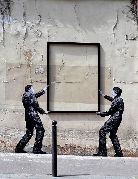 street art in paris by levalet (25)