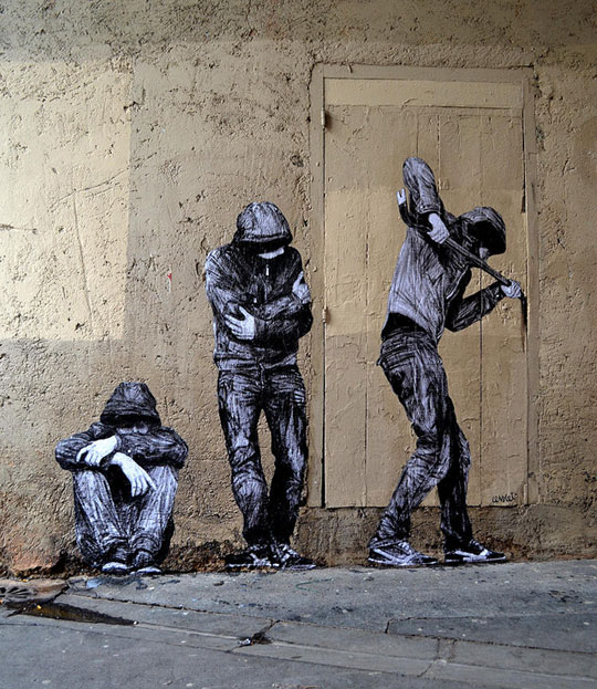 street art in paris by levalet (27)