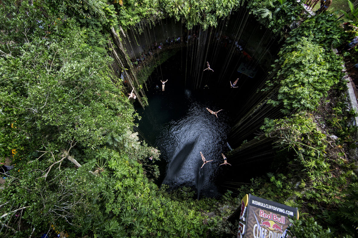 Picture of the Day Diving Into the Abyss » TwistedSifter