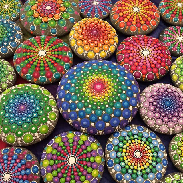 11034242 908664412524860 7286069903630708630 n Artist Finds Beautiful Beach Stones and Covers Them in Tiny Dots of Paint