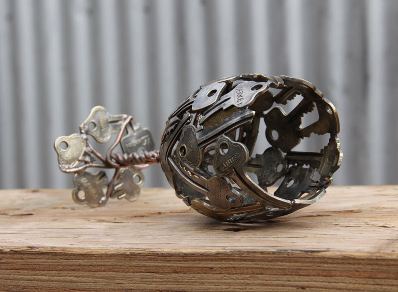 Discarded Keys Artist Turns Discarded Keys and Coins Into Works of Art - TwistedSifter