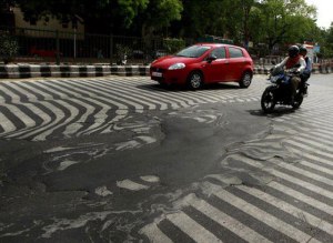 melting streets in new dehli india heatwave 2015 melting streets in new dehli india heatwave 2015