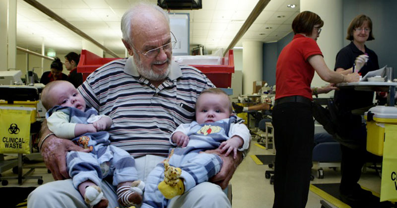 Man with Special Blood has Donated Over 1,100 Times and Saved 2 Million Lives