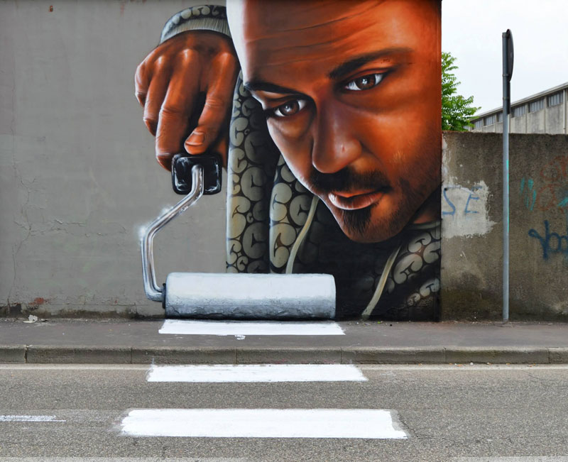 street-art-paint-rolling milan itlay by  cosimo cheone caiffa