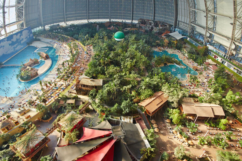 tropical islands resort the Giant Waterpark Inside an Old German Airship Hangar (25)