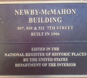 worlds smallest skyscraper newby mcmahon building wichita falls texas 4 worlds smallest skyscraper Newby McMahon Building wichita falls texas (4)