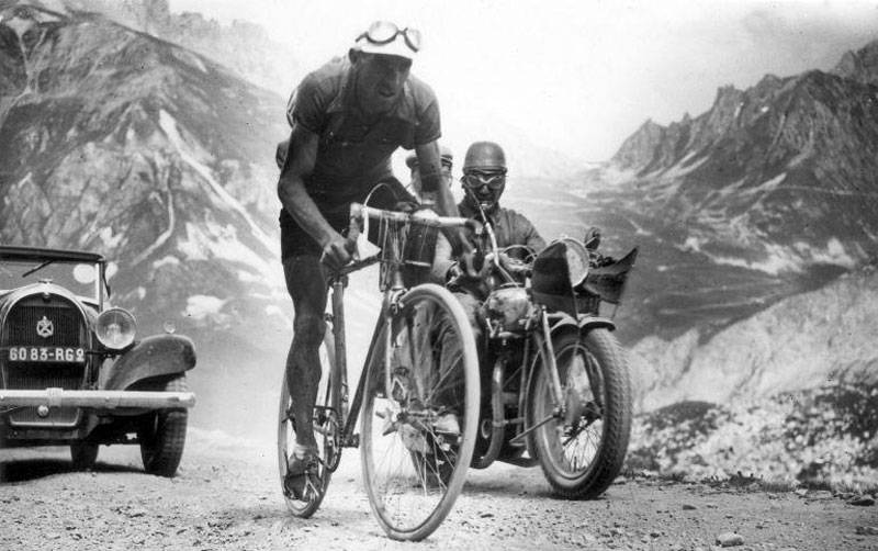 Picture of the Day: Vintage Tour de France, 1934