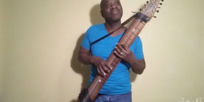 A Chapman Stick is Like an Electric and Bass Guitar All in One and it's Awesome