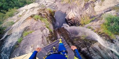 Laso Schaller Sets World Record for Cliff Jumping—at 58.8 Meters (193 ft)