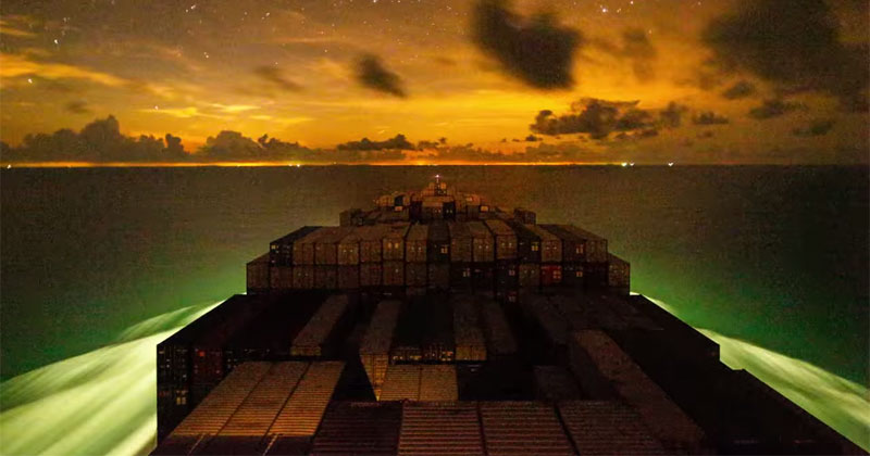 Incredible Timelapse Shows Container Ship’s Journey from Vietnam to China