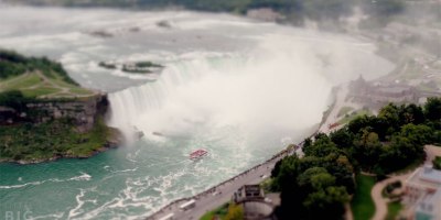 Tilt-Shift Timelapse Turns Niagara Falls Into Tiny Tourist Attraction