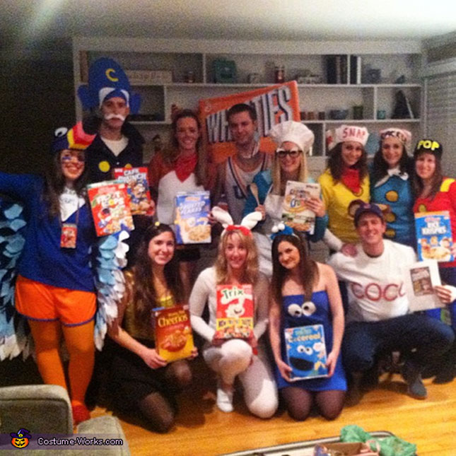 24 Cheap and Easy DIY Group Costumes for Halloween » TwistedSifter