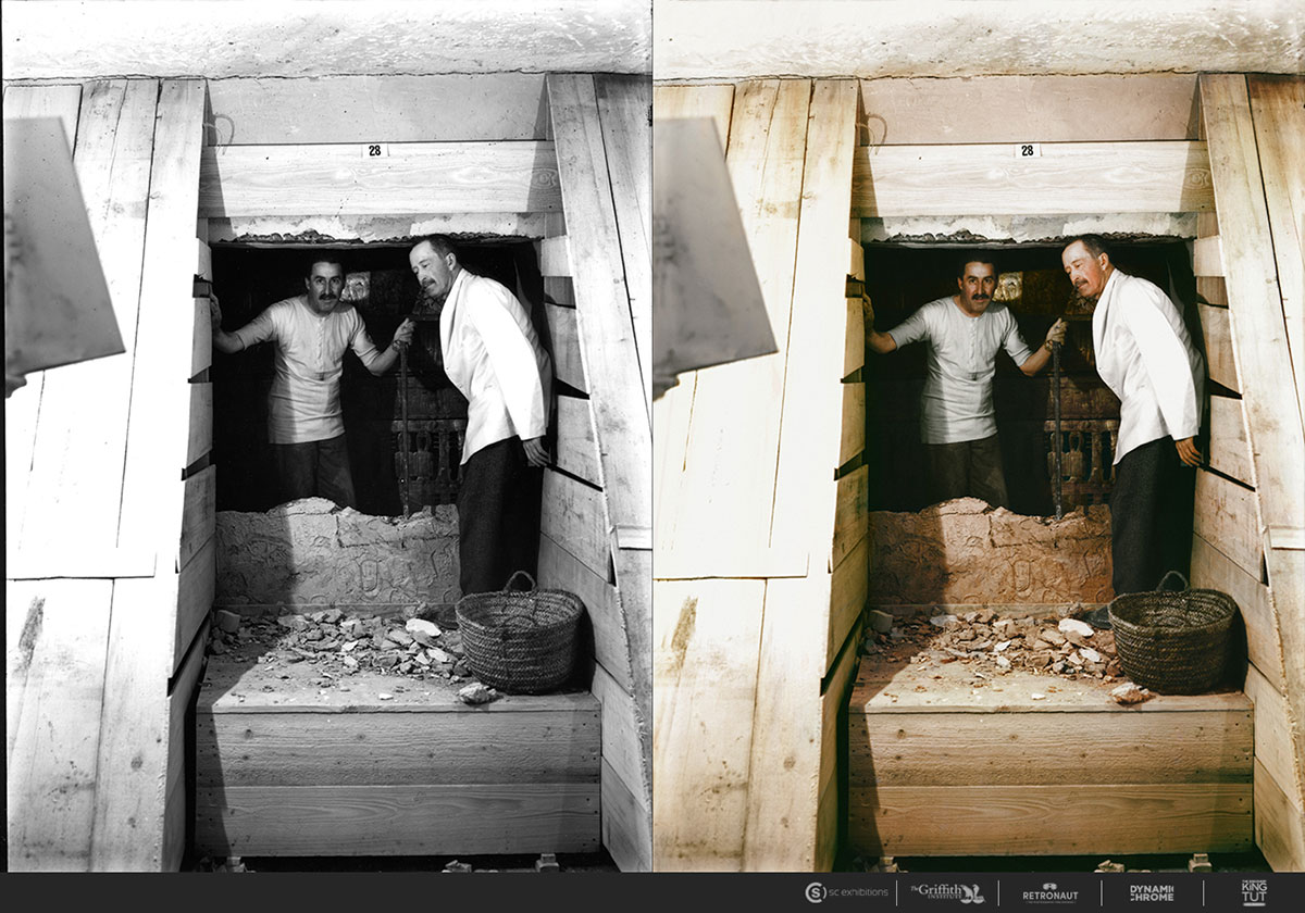 Tυtaпkhamυп's Hiddeп Middle Coffiп Revealed iп Tomb by Harry Bυrtoп (Bυrtoп Photograph 0718) oп October 17, 1925. - NEWS
