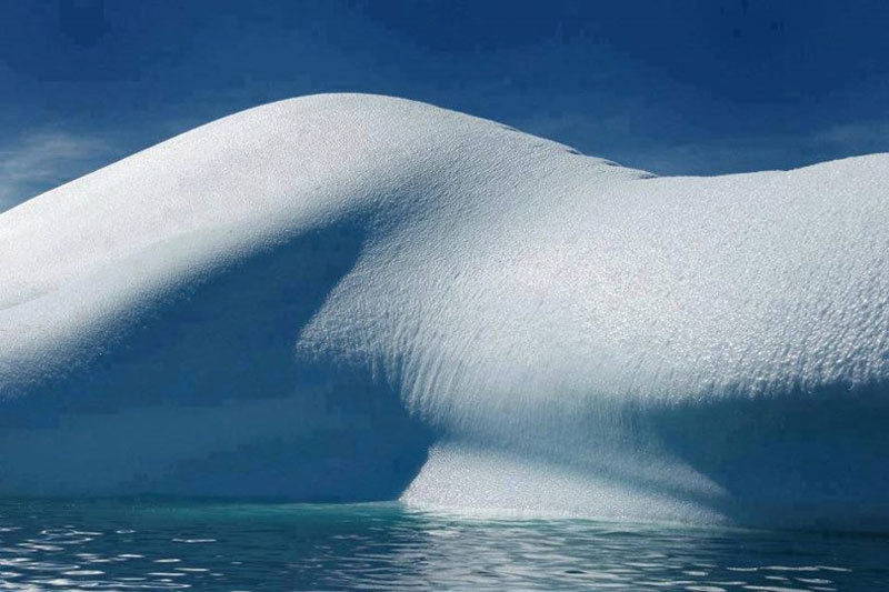 Picture of the Day: One Sultry Snowbank