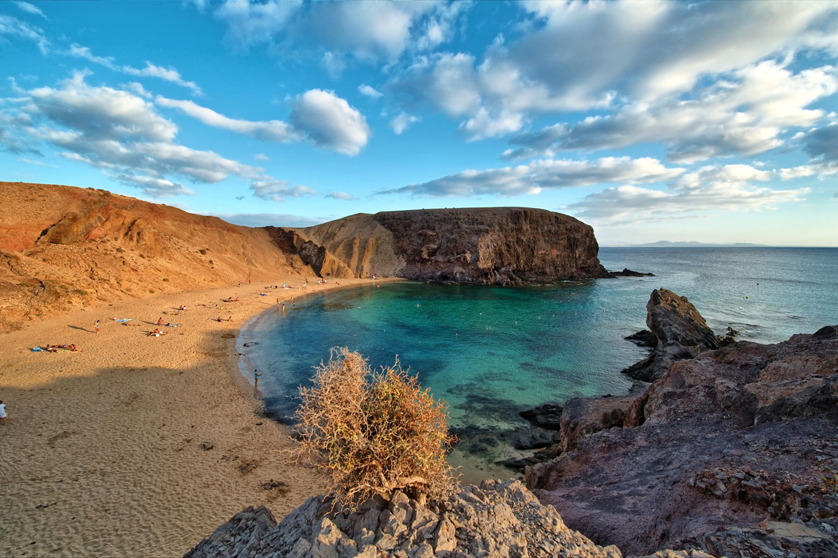 playa de papagayo beach lanzarote canaray islands spain Picture of the Day: Playa de Papagayo, Canary Islands, Spain