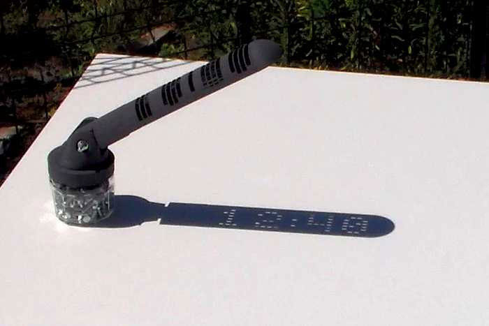 digital sundial that you can 3d print yourself by mojoptix (3)
