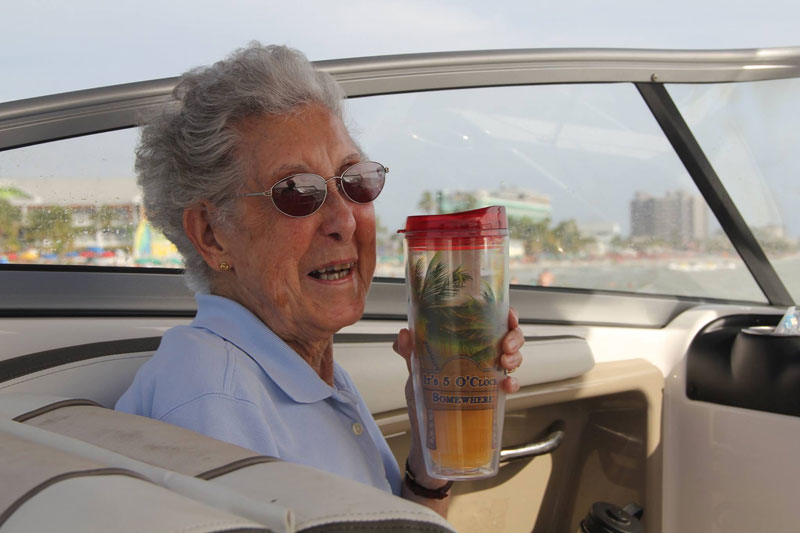 90-Year-Old Woman Chooses Epic Road Trip With Family Over Cancer Treatment (1)