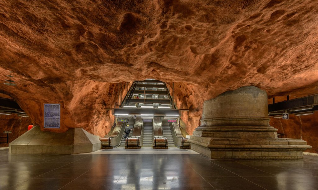 Picture of the Day: Radhuset Station, Stockholm