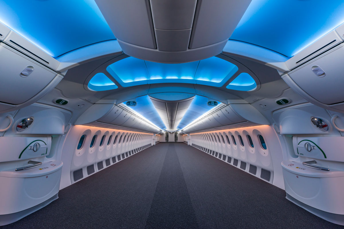 picture-of-the-day-the-inside-of-an-empty-boeing-787-dreamliner