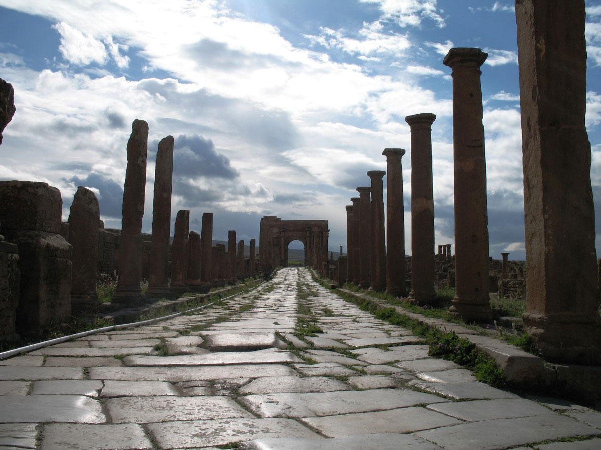 1800 year old road in algiers africa timgad Picture of the Day: An 1,800 Year Old Roman Road in Africa