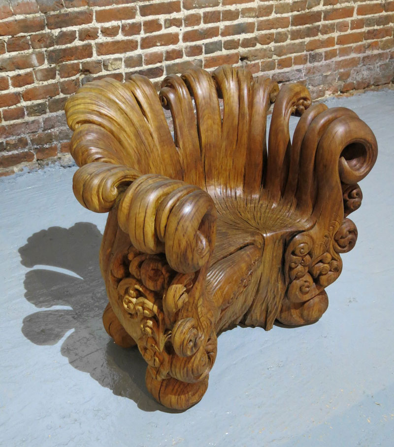 chair carved from single oak stump by alex johnson (1)