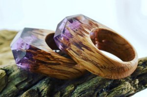 miniature landscapes inside rings of wood and resin by secret wood 9 Miniature Landscapes Inside Rings of Wood and Resin by Secret Wood (9)