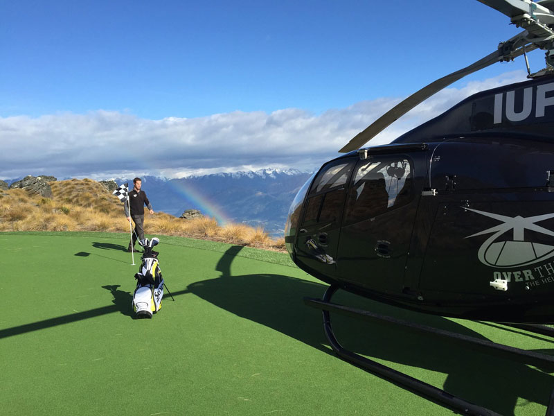 Helicopter Golf A Par 3 in the Sky Overlooking Queenstown » TwistedSifter