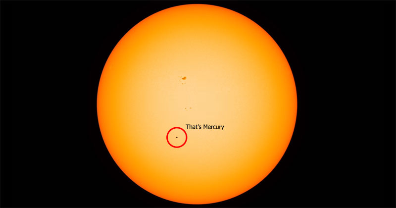 This Rare Mercury Transit Timelapse Really Puts the Colossal Size of Our Sun in Perspective