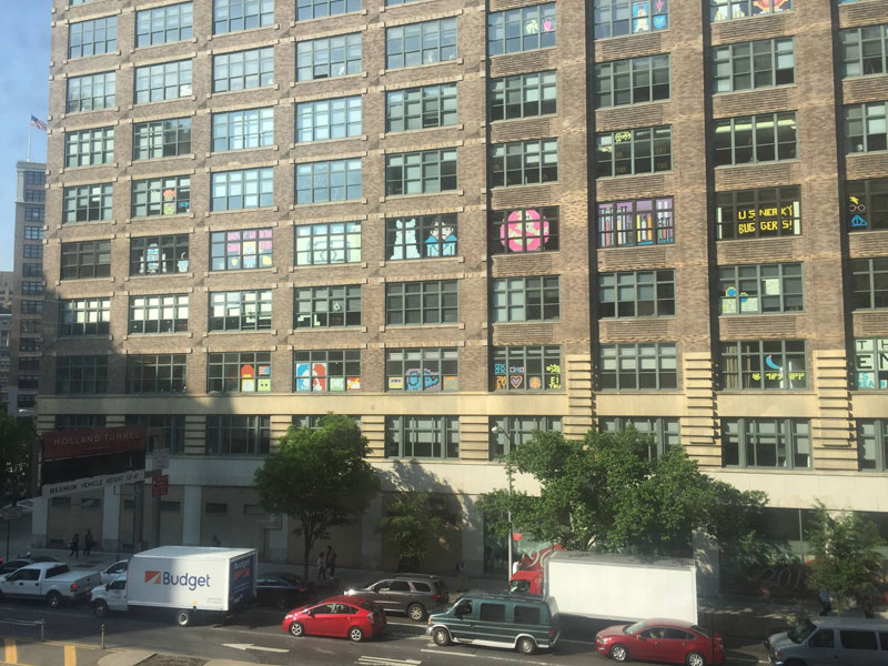 Two Buildings Were Having an Epic Post-It War Until This Happened (1)