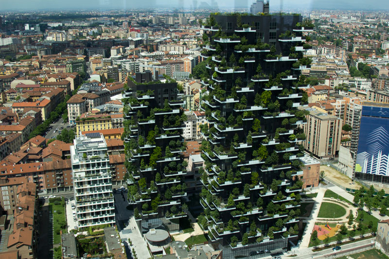 Bosco Verticale vertical forest residential towers by boeri studio milan italy (4)