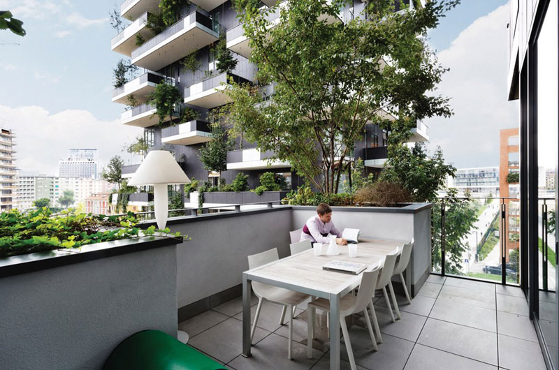 Bosco Verticale vertical forest residential towers by boeri studio milan italy (7)
