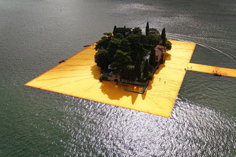 CHRISTO AND JEANNE-CLAUDE FLOATING PIERS LAKE ISEO ITALY (16)