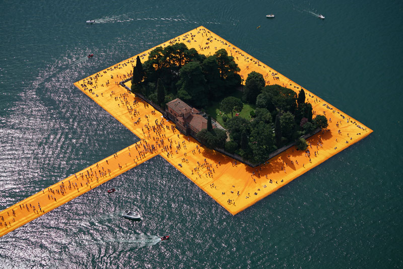 CHRISTO AND JEANNE-CLAUDE FLOATING PIERS LAKE ISEO ITALY (5)