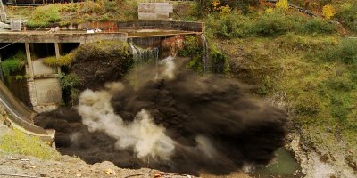 Dam Gets Drained One Final Time Before Being Permanently Removed