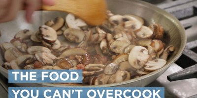 A Food Scientist Demonstrates How You Literally Can't Overcook Mushrooms